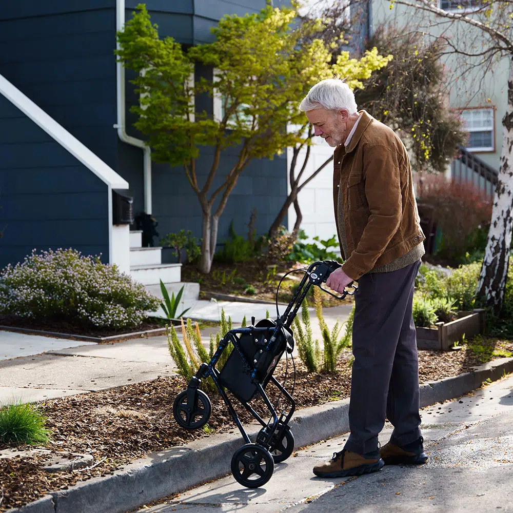 Carex Trio Rolling Walker FGA333000